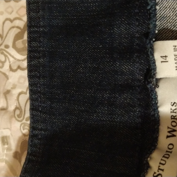 Shorts - Picture 2 of 2